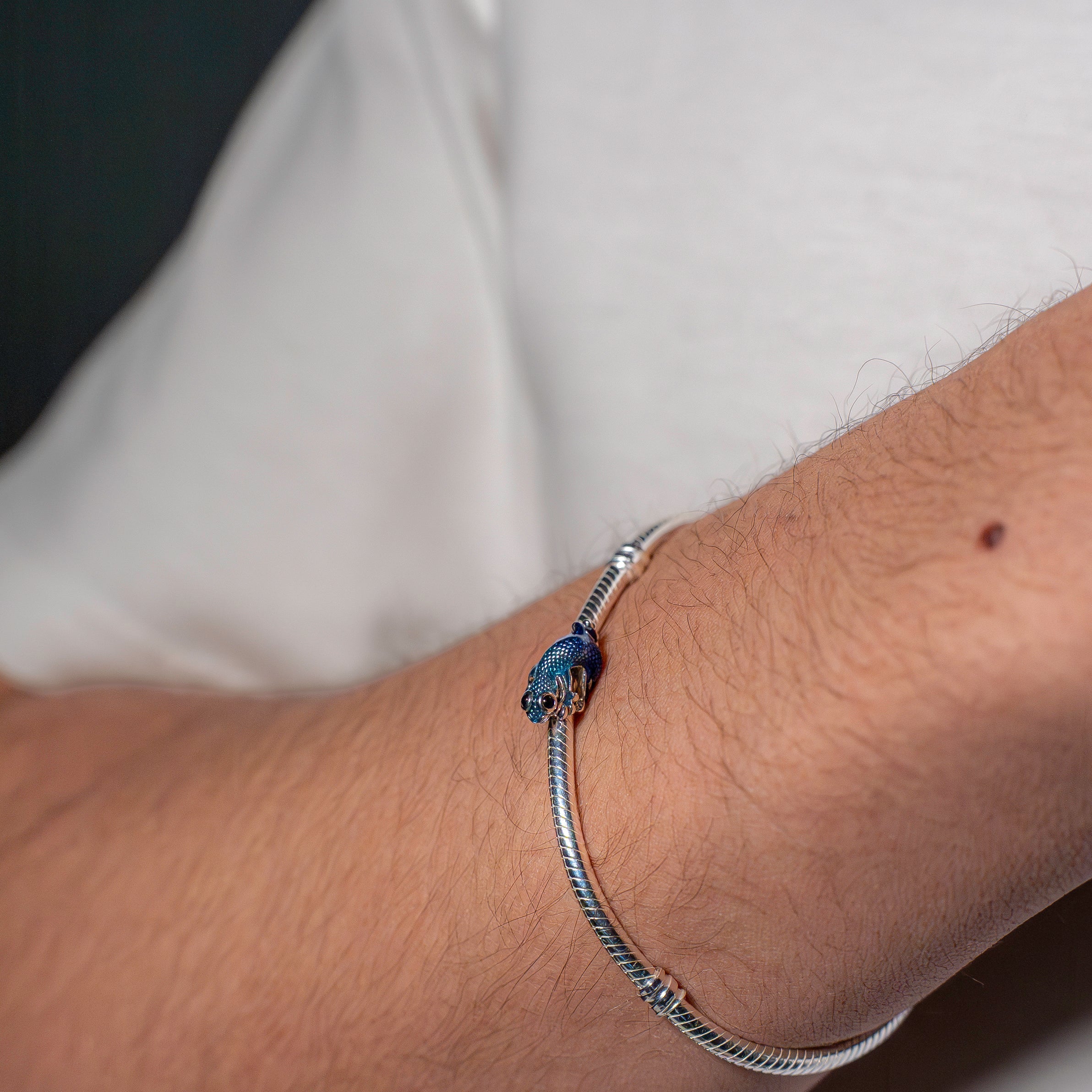 Metallic Blue Gecko Charm