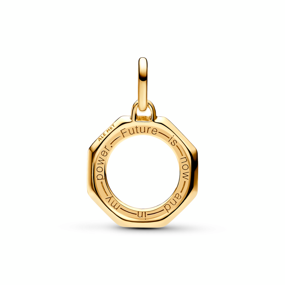 Pandora ME Rainbow Medallion Charm
14k gold plating