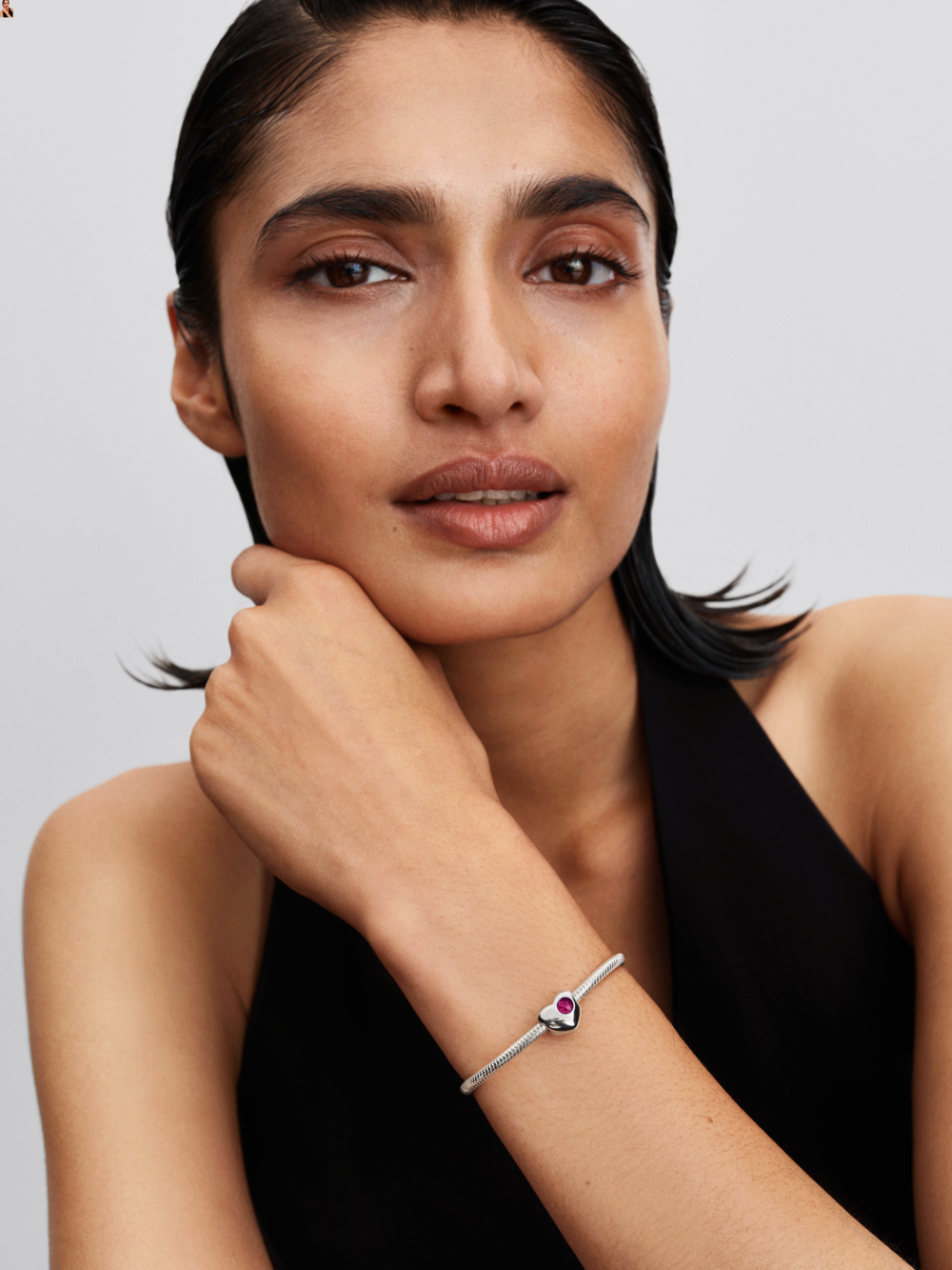 Engravable July Birthstone Heart Charm
Sterling silver